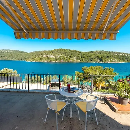 Radulj Gostinjska kuća Polace